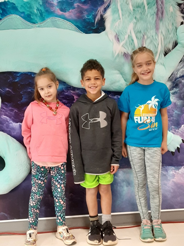 Gracyn McGuire, Riley Tuttle, and Adilynn Biggs